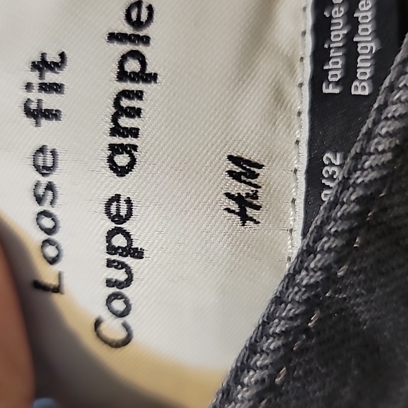 H&M Loose Fit Black Jeans 40 X 32 Like New - Picture 11 of 11